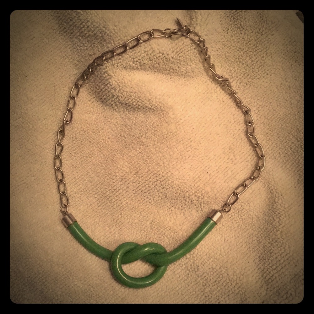 Vintage Celebrity Green Knot Choker